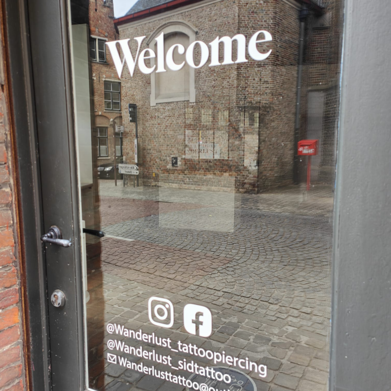 affichering en gevelreclame raambestickering 2
